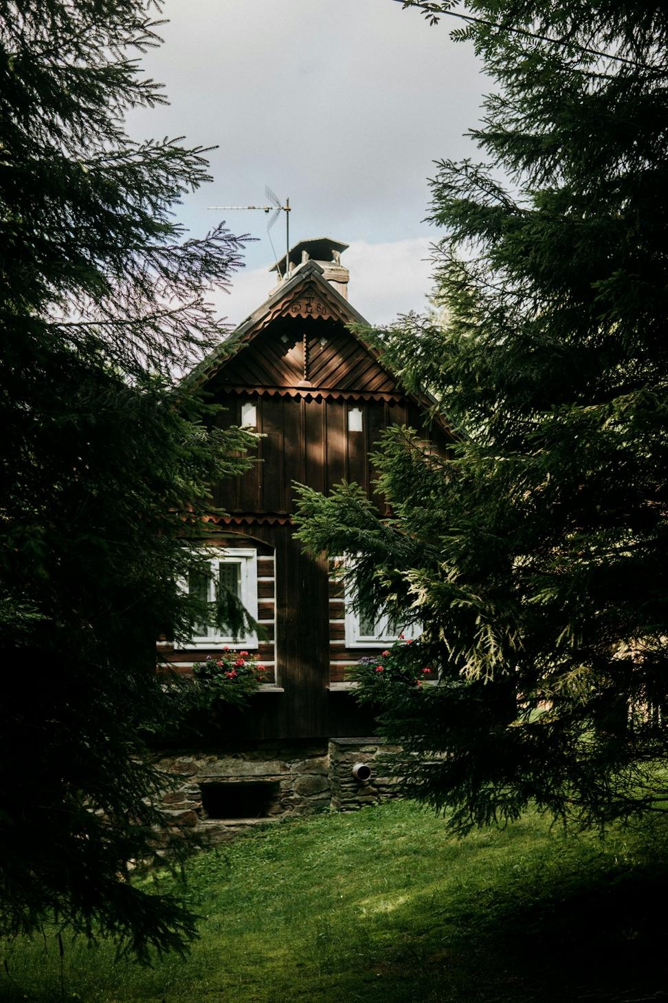 Lakeside Cottage